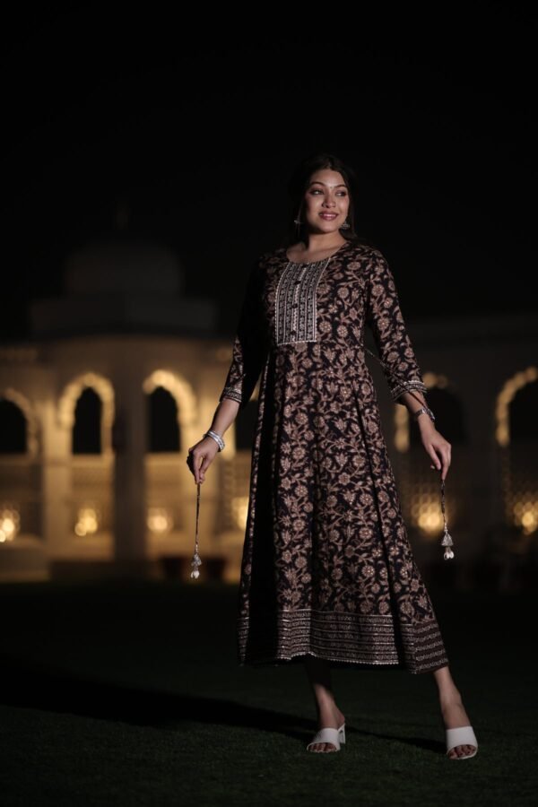 BLACK FLORAL PRINTED ANARKALI KURTA - Image 5