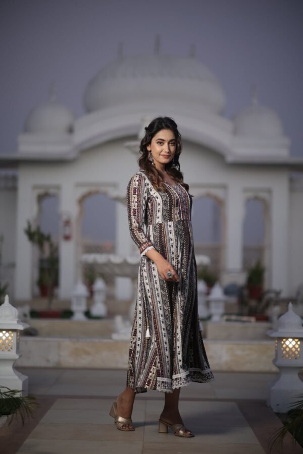 WHITE BLACK ANARKALI KURTA - Image 4