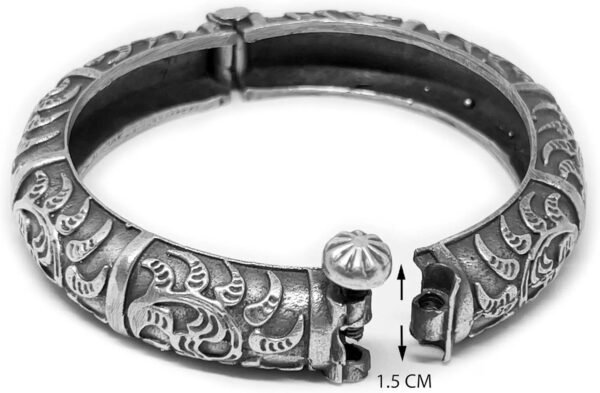 Girl fashion Silver Look Alike Oxidised Kada (Free Size) - Image 3